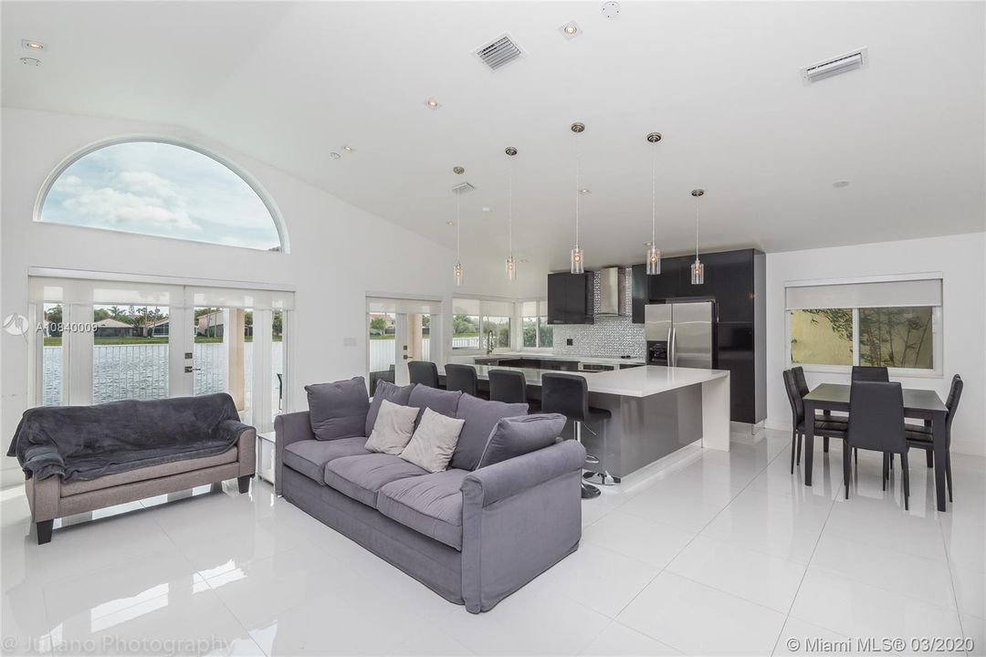 Recently Rented: $3,300 (3 beds, 2 baths, 1856 Square Feet)