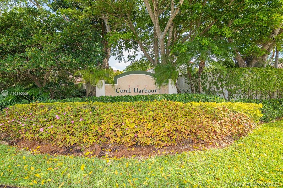Recently Rented: $3,300 (3 beds, 2 baths, 1856 Square Feet)