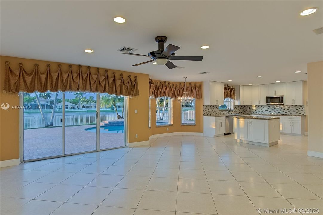 Recently Rented: $3,700 (5 beds, 3 baths, 3417 Square Feet)