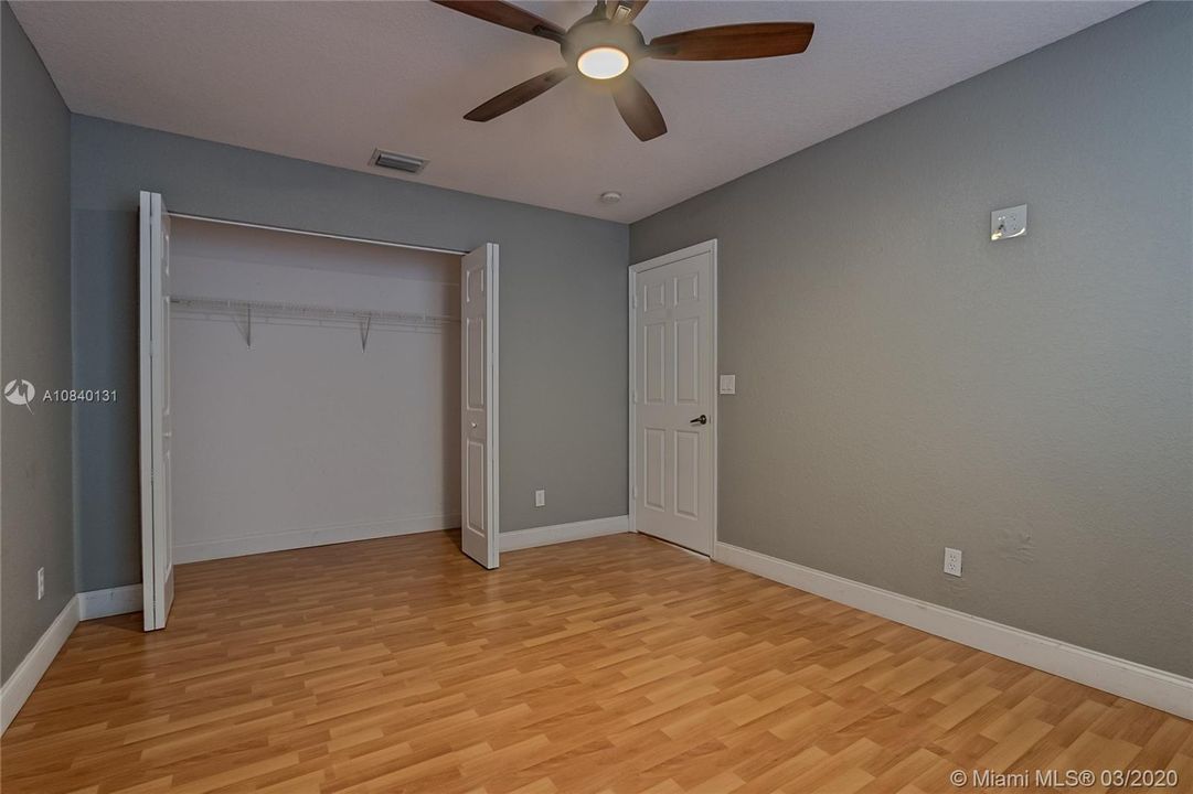 Recently Rented: $3,700 (5 beds, 3 baths, 3417 Square Feet)