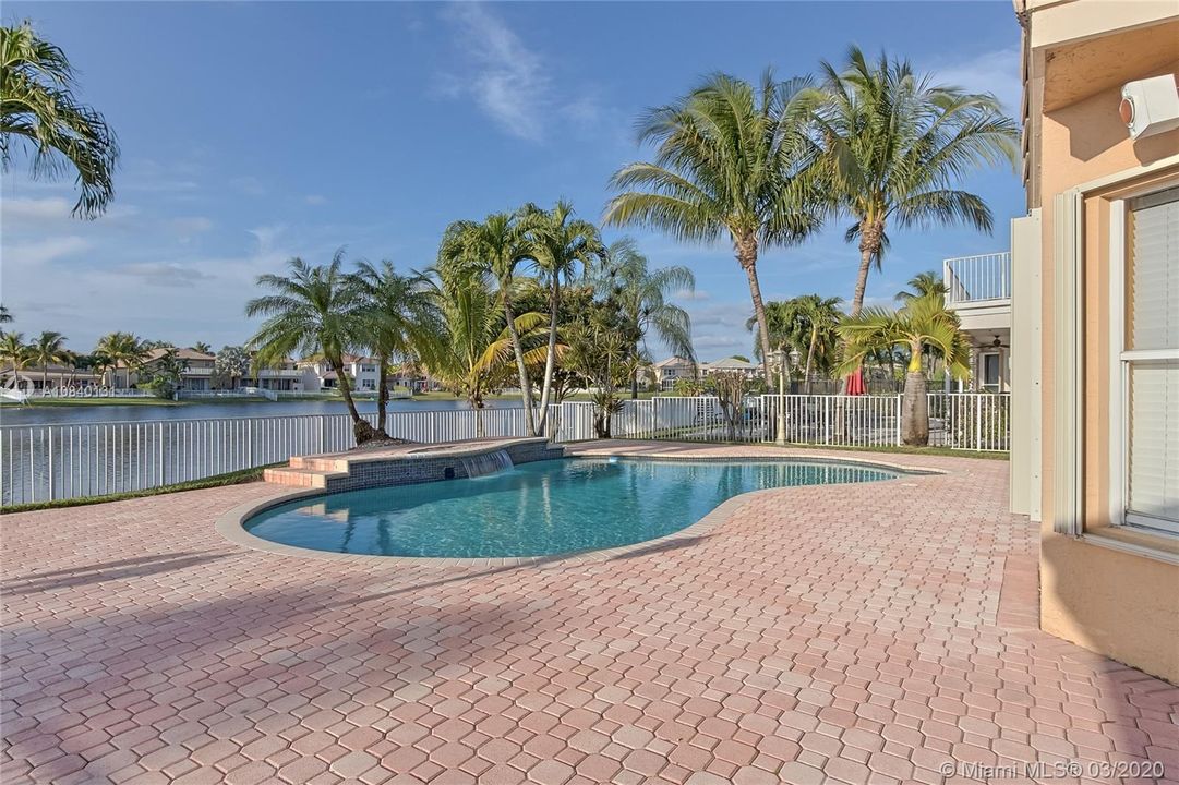 Recently Rented: $3,700 (5 beds, 3 baths, 3417 Square Feet)