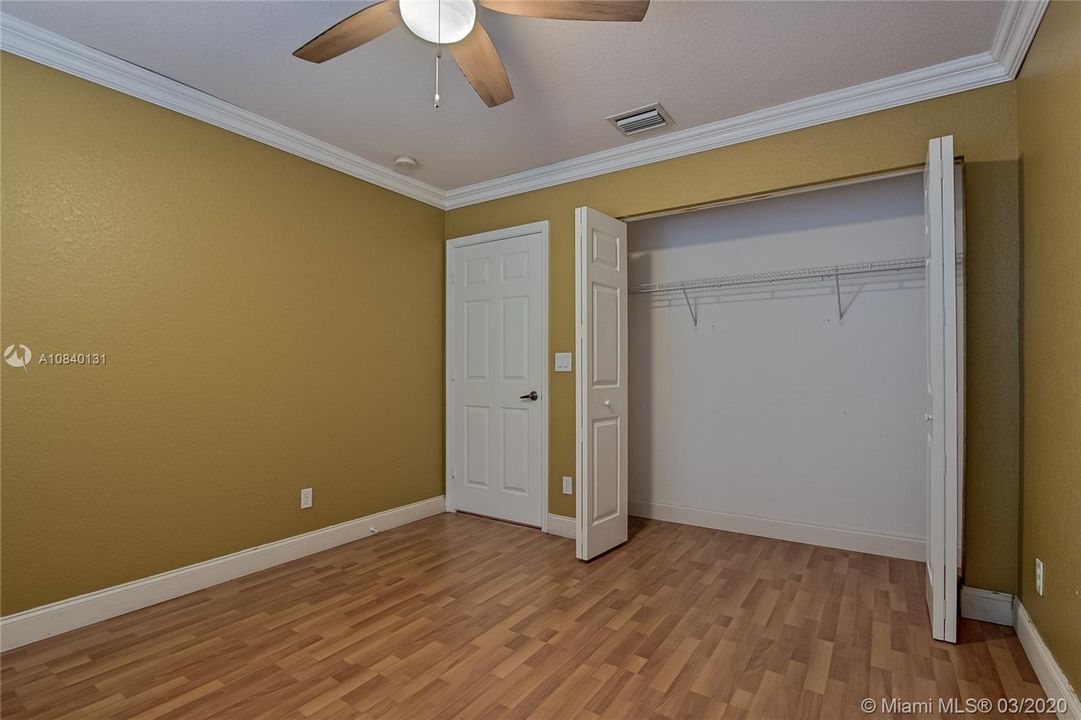 Recently Rented: $3,700 (5 beds, 3 baths, 3417 Square Feet)