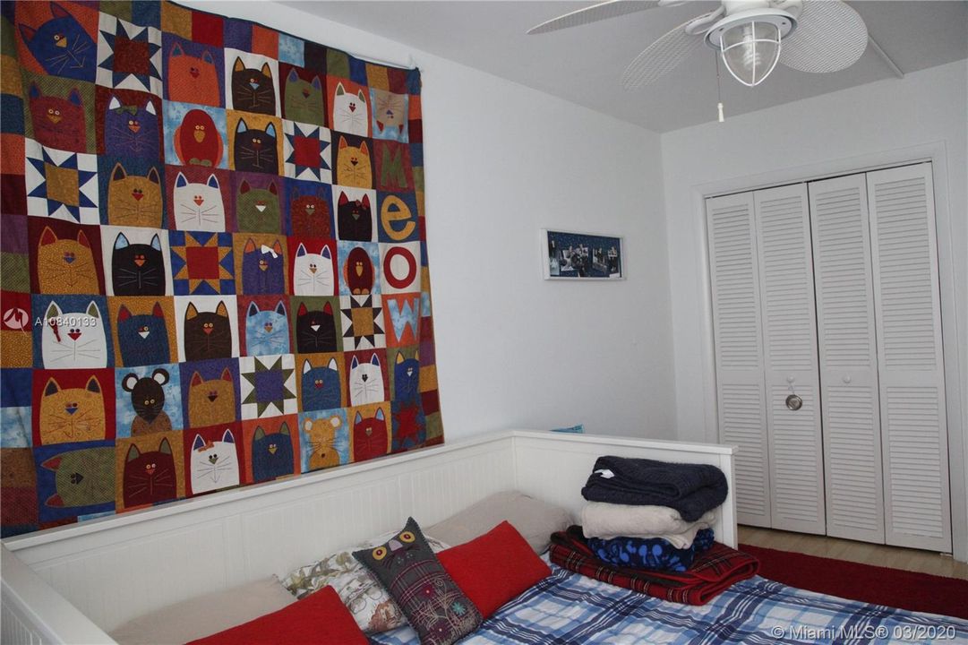 Recently Sold: $774,000 (3 beds, 2 baths, 1782 Square Feet)