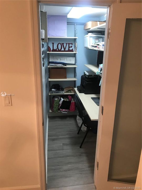 Vendido Recientemente: $439,000 (3 camas, 2 baños, 1598 Pies cuadrados)