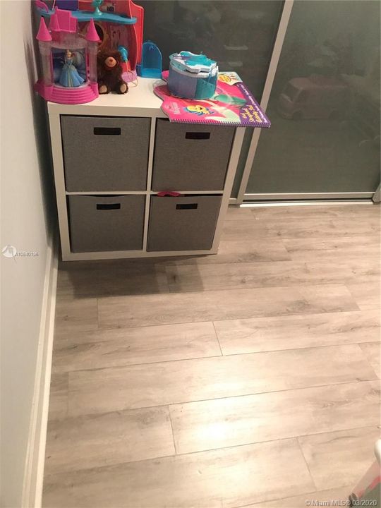 Vendido Recientemente: $439,000 (3 camas, 2 baños, 1598 Pies cuadrados)
