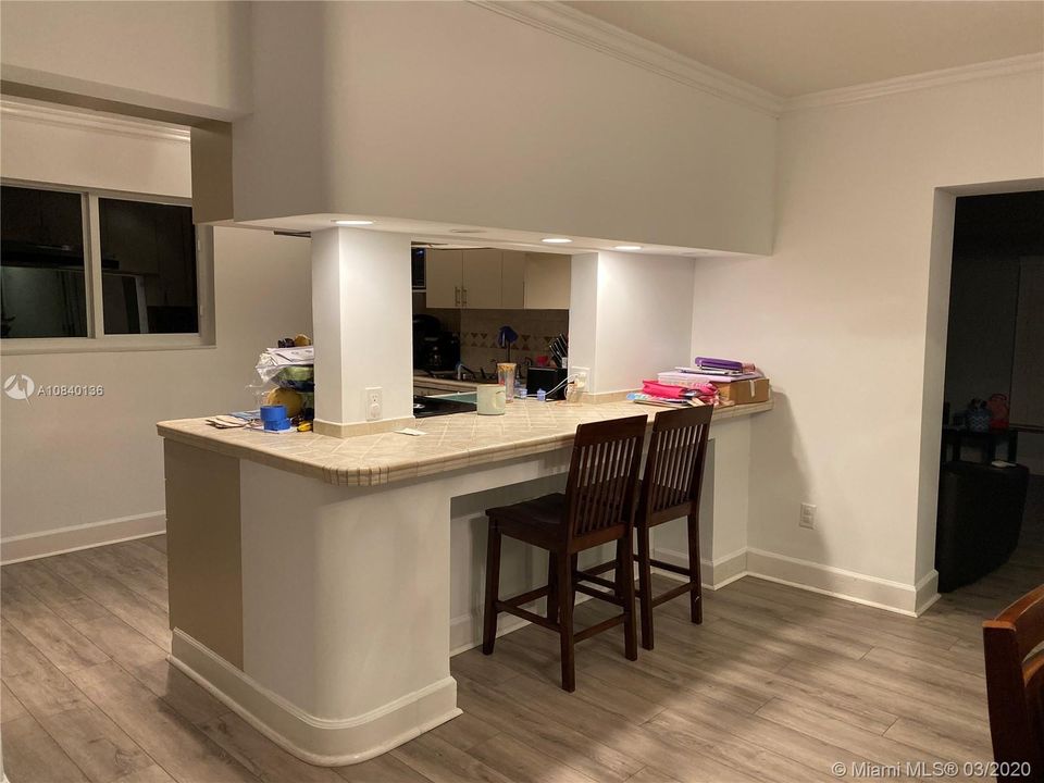 Vendido Recientemente: $439,000 (3 camas, 2 baños, 1598 Pies cuadrados)