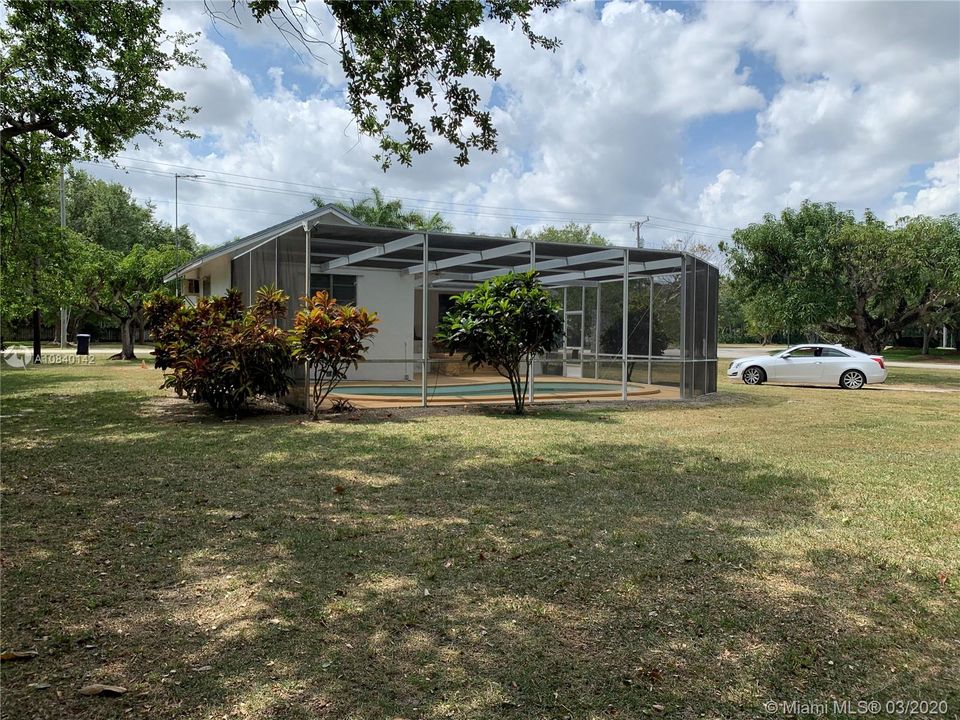 Vendido Recientemente: $349,000 (2 camas, 2 baños, 1403 Pies cuadrados)