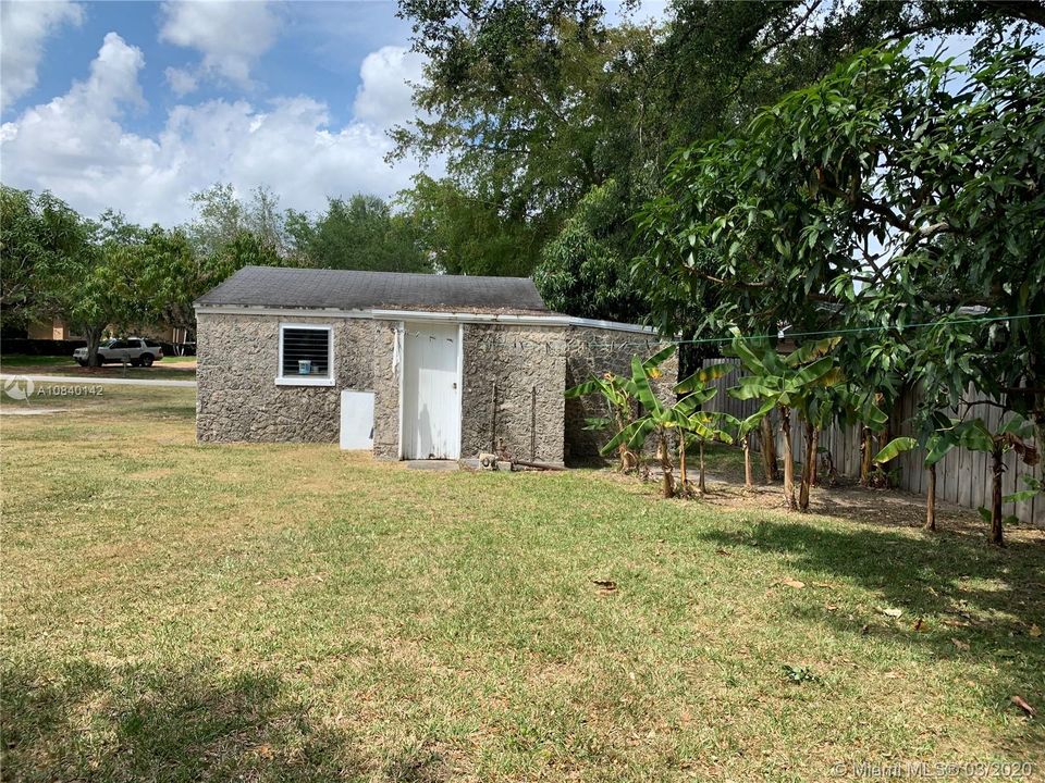 Vendido Recientemente: $349,000 (2 camas, 2 baños, 1403 Pies cuadrados)