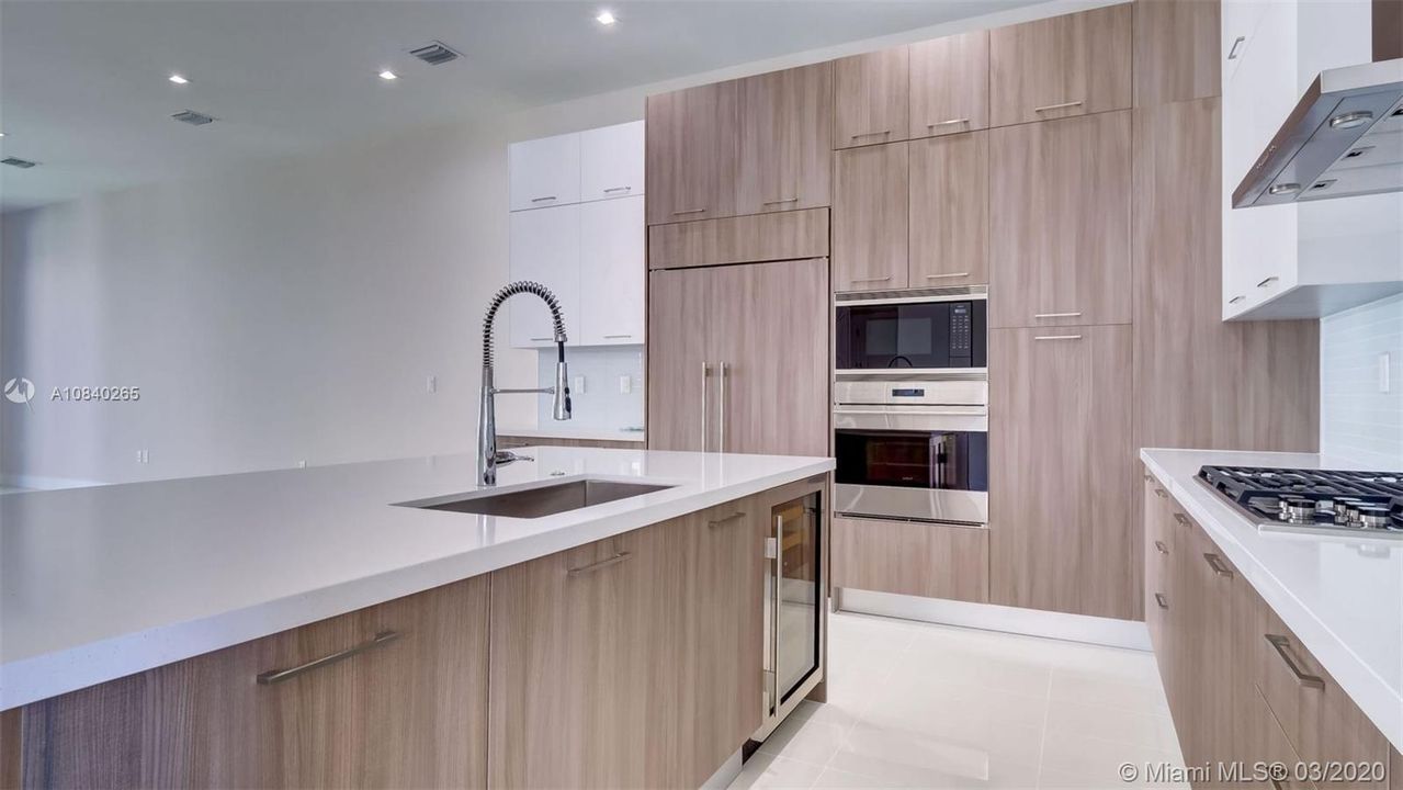 Vendido Recientemente: $1,514,990 (4 camas, 4 baños, 0 Pies cuadrados)