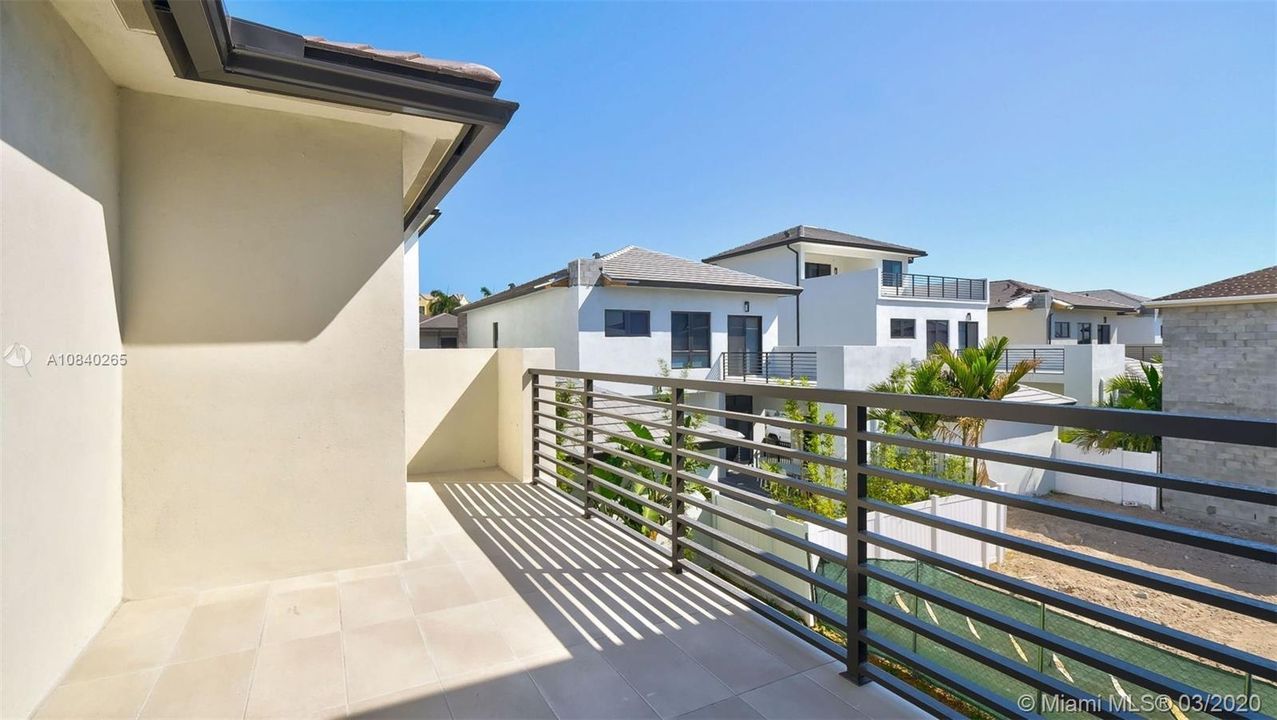 Vendido Recientemente: $1,514,990 (4 camas, 4 baños, 0 Pies cuadrados)