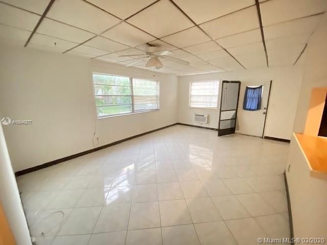 最近租的: $1,150 (2 贝兹, 1 浴室, 900 平方英尺)