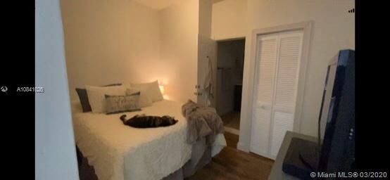 最近租的: $950 (0 贝兹, 1 浴室, 2385 平方英尺)