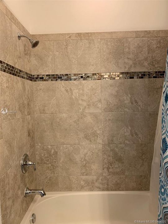 Recientemente alquilado: $1,950 (4 camas, 4 baños, 0 Pies cuadrados)