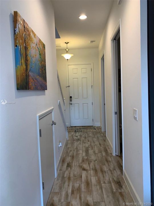 Recientemente alquilado: $1,950 (4 camas, 4 baños, 0 Pies cuadrados)
