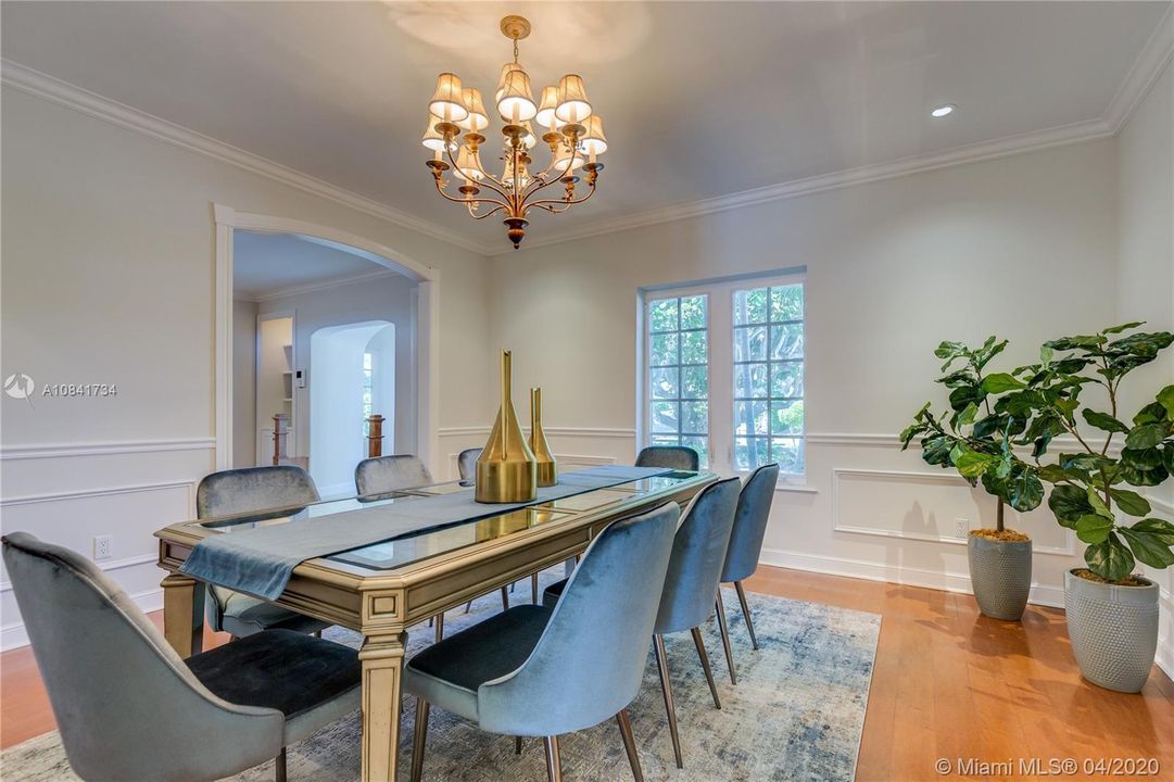 Recently Sold: $1,874,000 (4 beds, 4 baths, 5064 Square Feet)