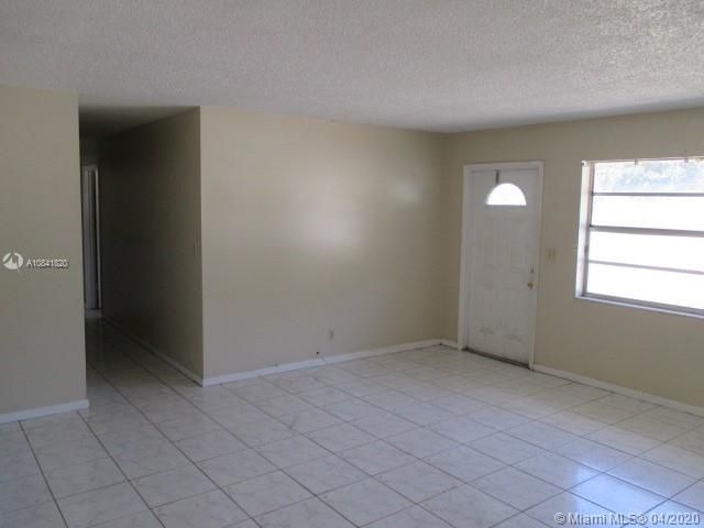 Vendido Recientemente: $194,900 (3 camas, 2 baños, 1344 Pies cuadrados)