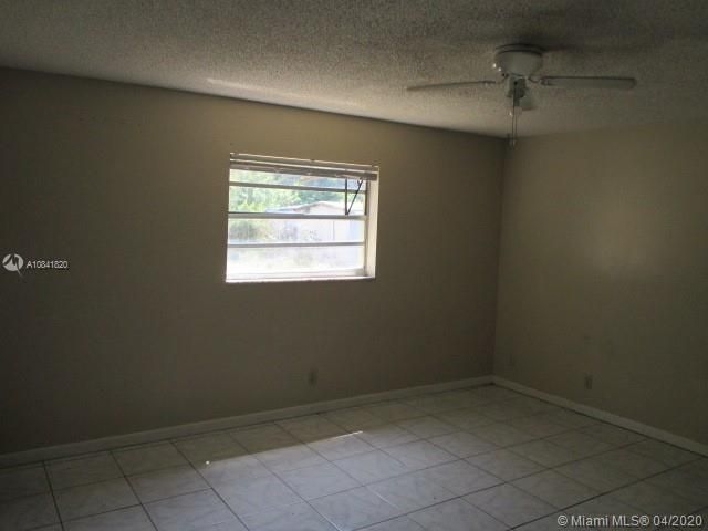 Vendido Recientemente: $194,900 (3 camas, 2 baños, 1344 Pies cuadrados)