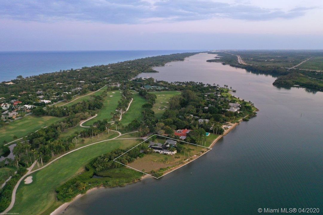 Vendido Recientemente: $5,395,000 (1.60 acres)