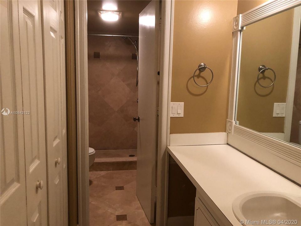 Vendido Recientemente: $129,999 (1 camas, 1 baños, 800 Pies cuadrados)