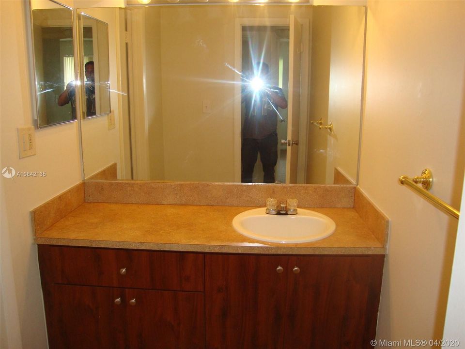 Недавно арендовано: $1,395 (2 спален, 1 ванн, 844 Квадратных фут)