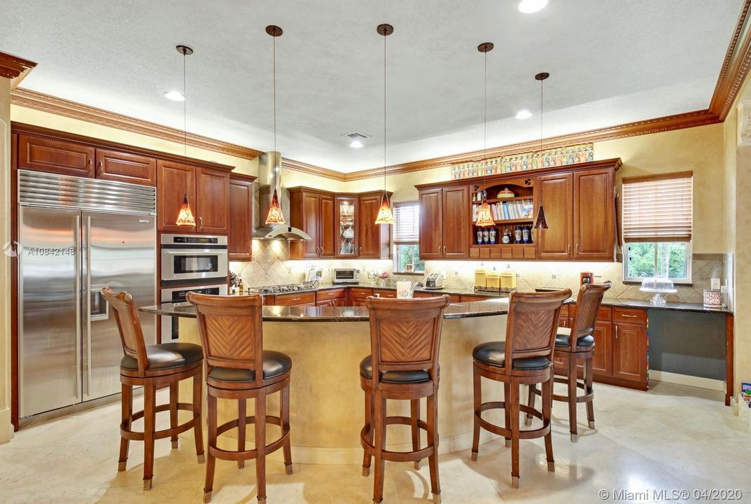 Recently Sold: $800,000 (4 beds, 3 baths, 3960 Square Feet)