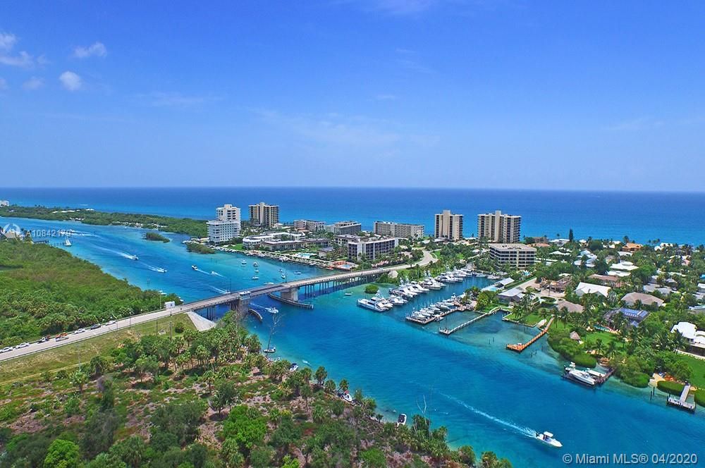 Recently Sold: $399,900 (3 beds, 2 baths, 1370 Square Feet)