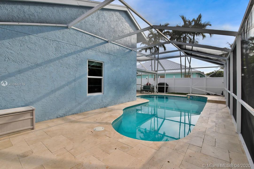 Recently Sold: $399,900 (3 beds, 2 baths, 1370 Square Feet)