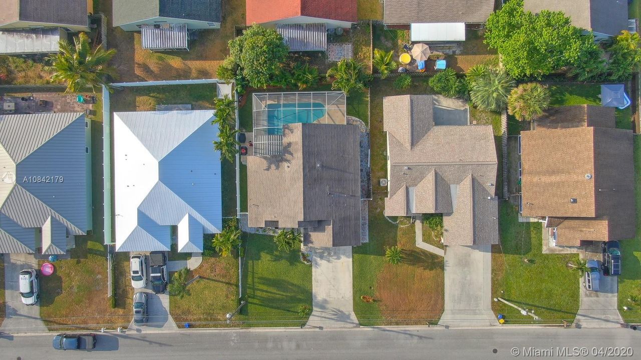 Recently Sold: $399,900 (3 beds, 2 baths, 1370 Square Feet)