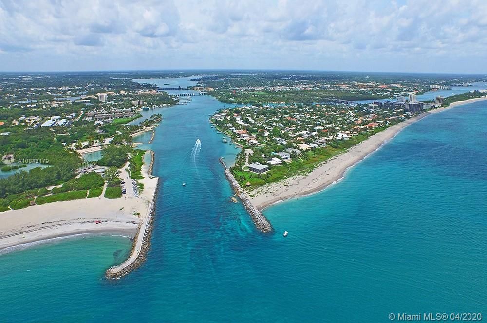 Recently Sold: $399,900 (3 beds, 2 baths, 1370 Square Feet)