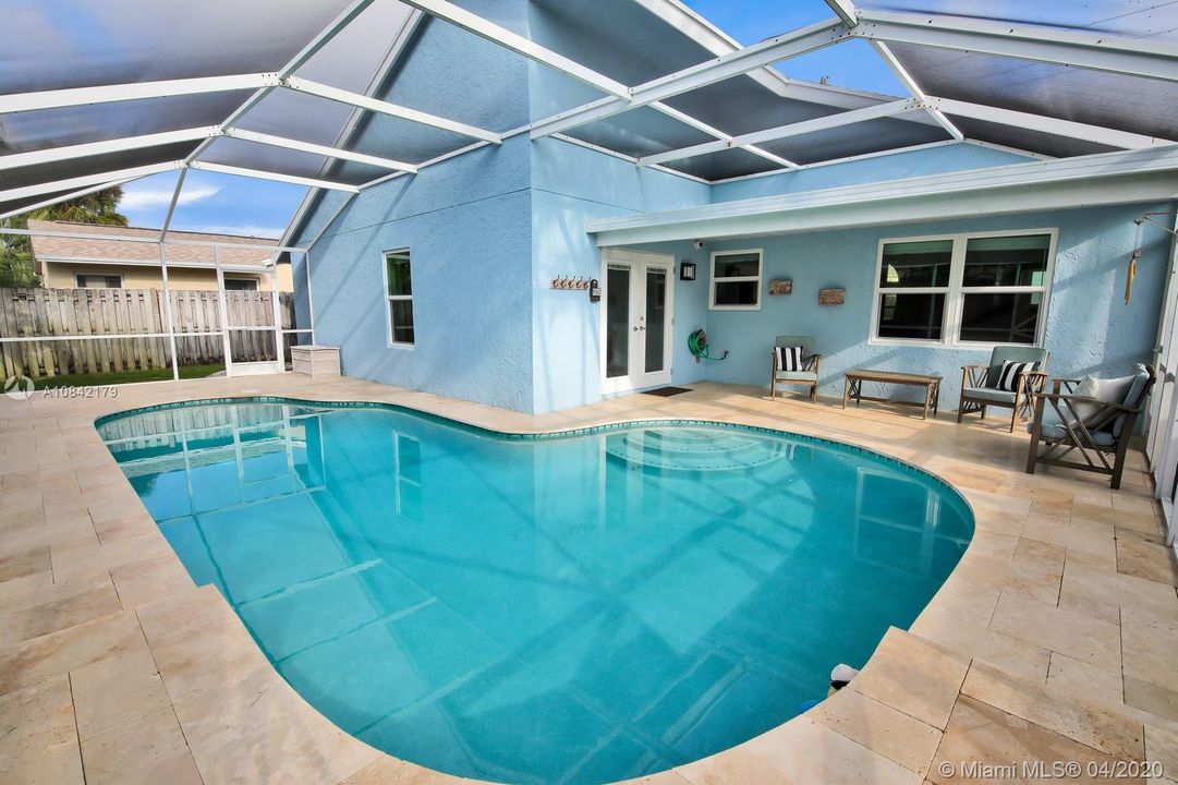 Recently Sold: $399,900 (3 beds, 2 baths, 1370 Square Feet)