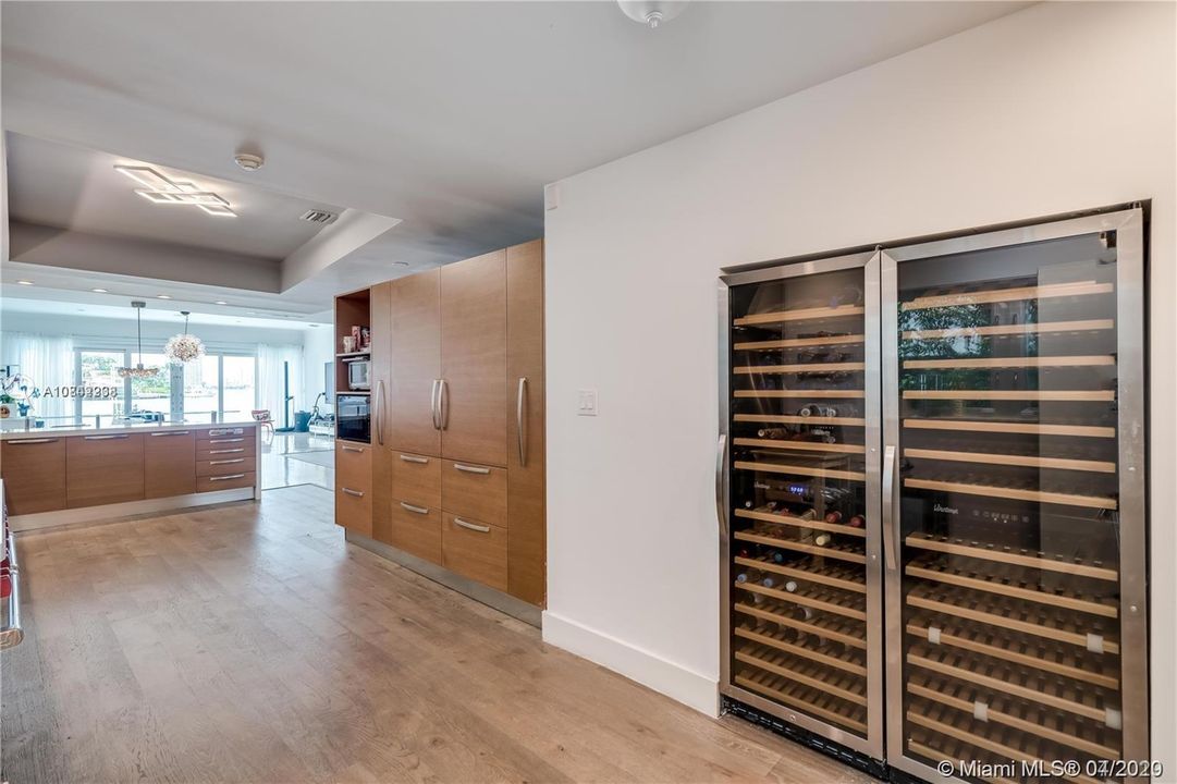 Недавно арендовано: $16,500 (5 спален, 5 ванн, 3589 Квадратных фут)