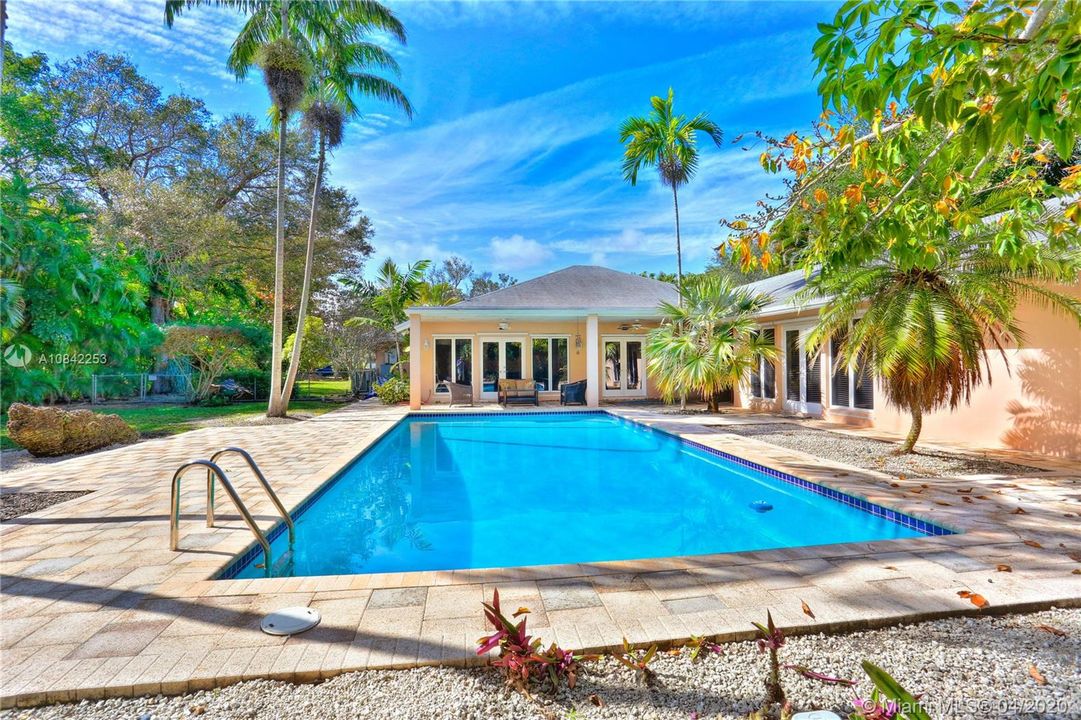 Recently Rented: $6,000 (4 beds, 4 baths, 3380 Square Feet)