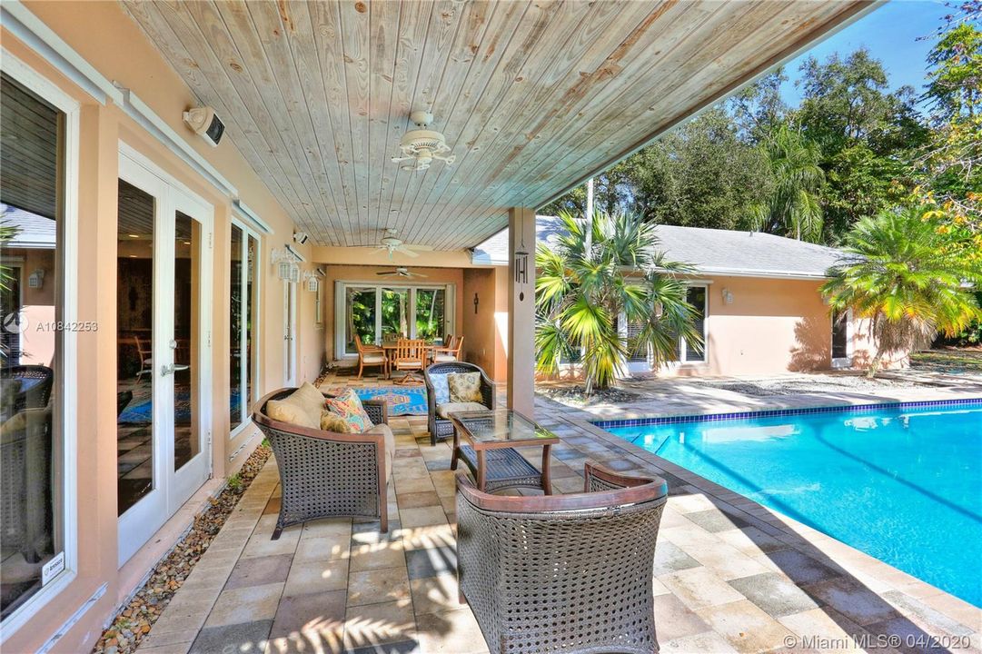 Recently Rented: $6,000 (4 beds, 4 baths, 3380 Square Feet)