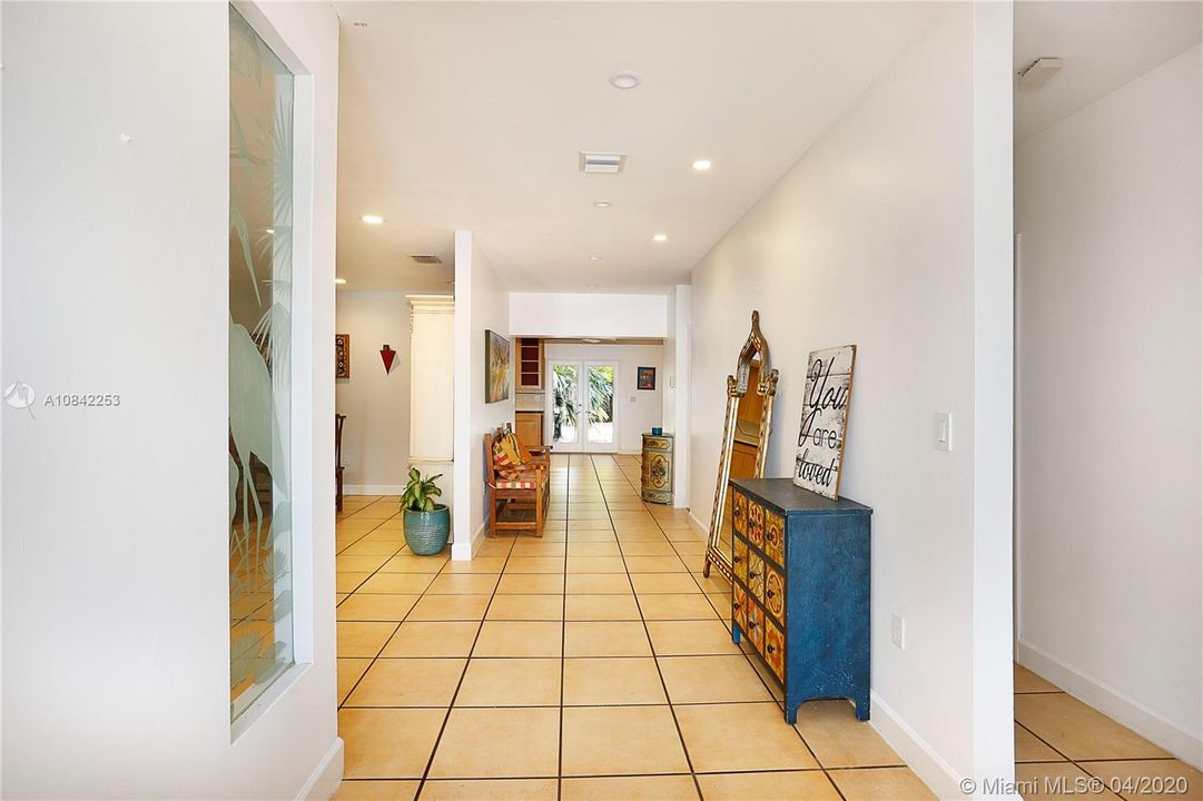 Recently Rented: $6,000 (4 beds, 4 baths, 3380 Square Feet)