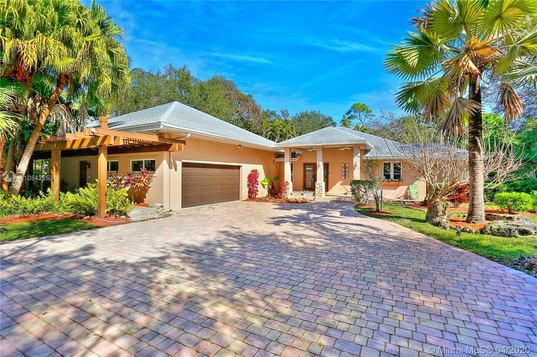 Recently Rented: $6,000 (4 beds, 4 baths, 3380 Square Feet)
