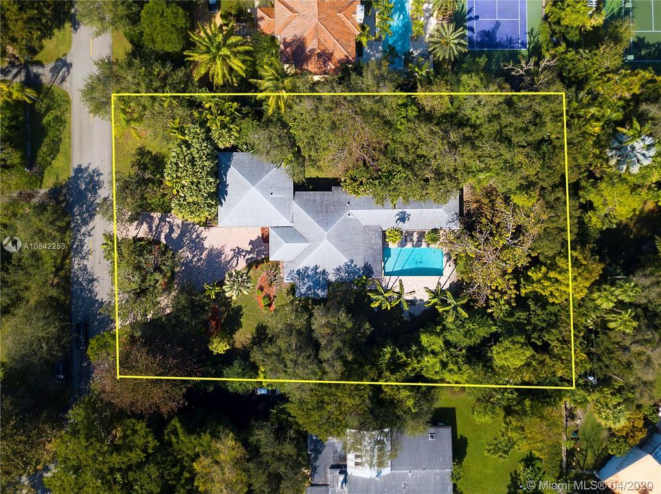 Recently Rented: $6,000 (4 beds, 4 baths, 3380 Square Feet)