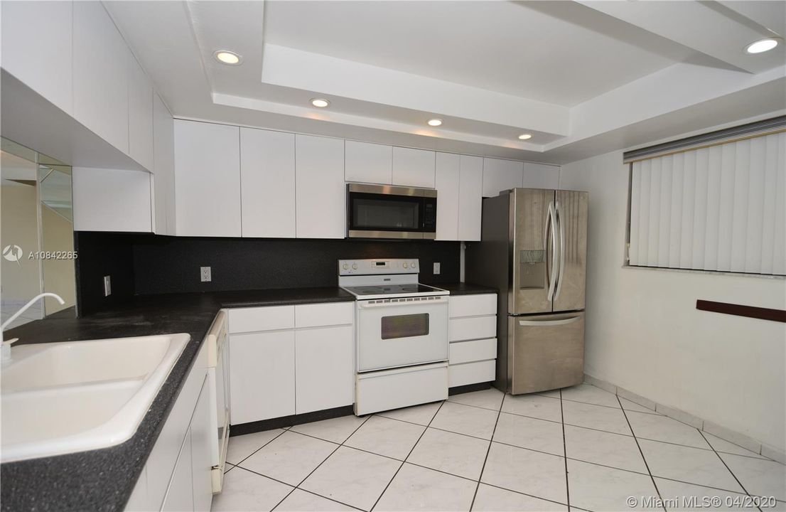 Recently Rented: $2,100 (2 beds, 2 baths, 1345 Square Feet)