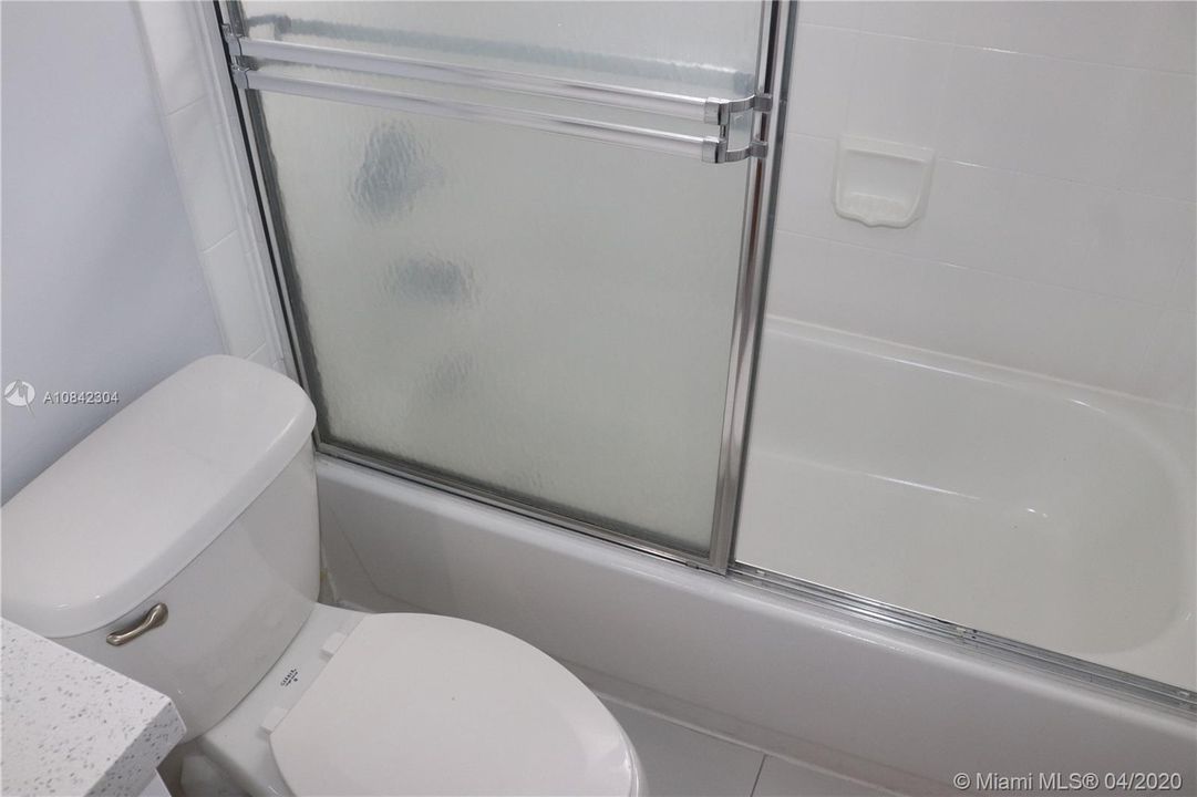 Recently Sold: $349,900 (4 beds, 2 baths, 2052 Square Feet)