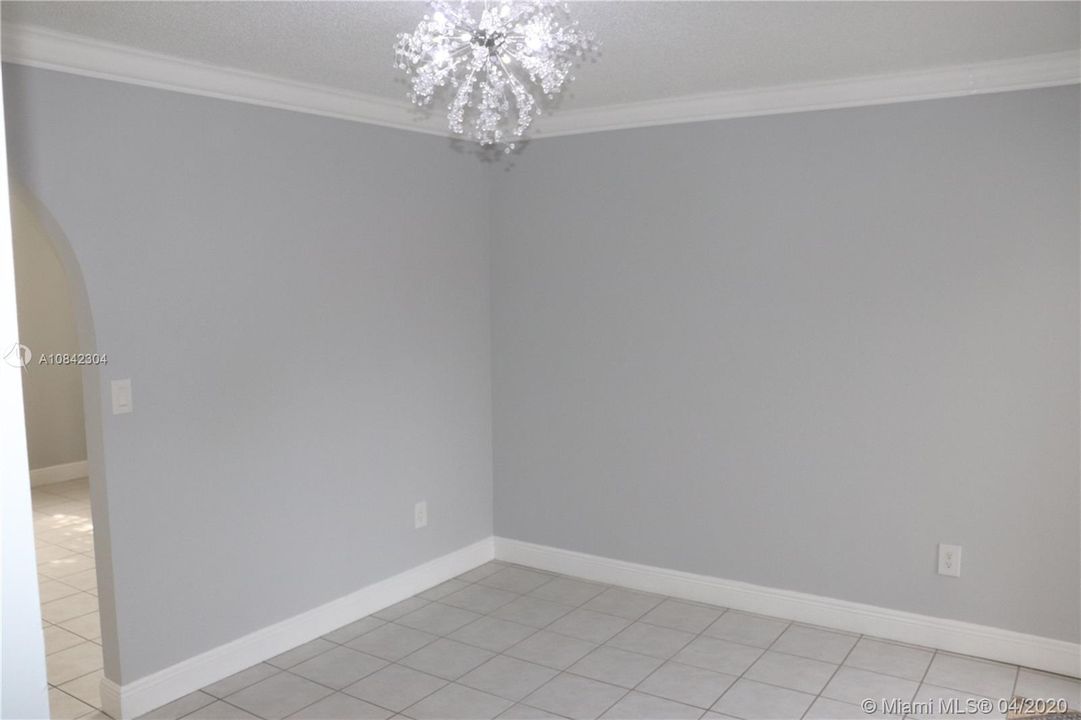 Recently Sold: $349,900 (4 beds, 2 baths, 2052 Square Feet)