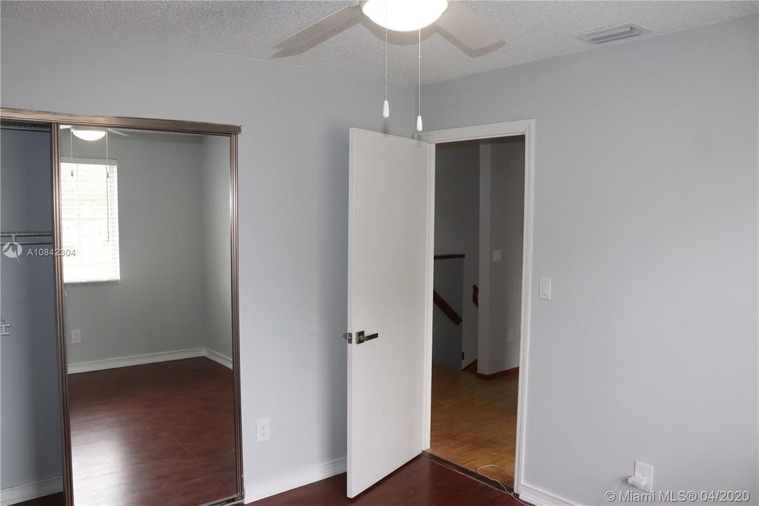 Recently Sold: $349,900 (4 beds, 2 baths, 2052 Square Feet)