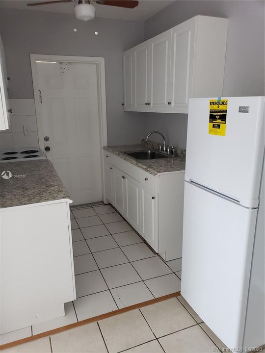 Recently Rented: $995 (1 beds, 1 baths, 1100 Square Feet)