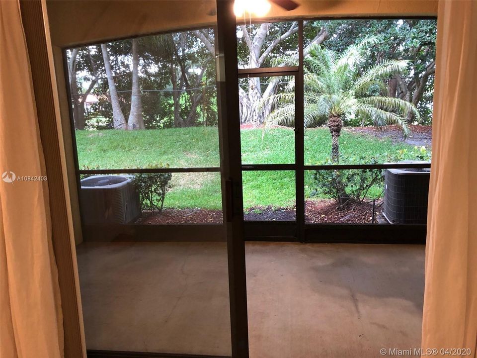 Recently Rented: $1,950 (2 beds, 2 baths, 1155 Square Feet)