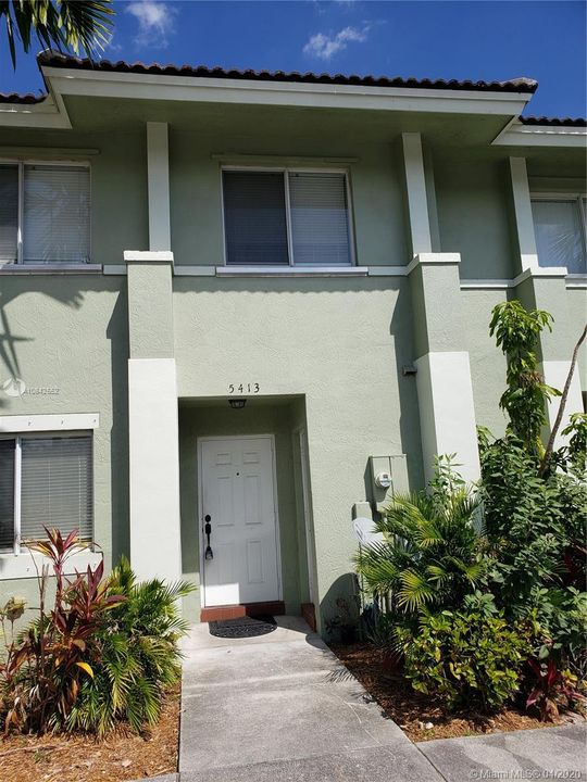 Recently Sold: $210,000 (3 beds, 2 baths, 1460 Square Feet)