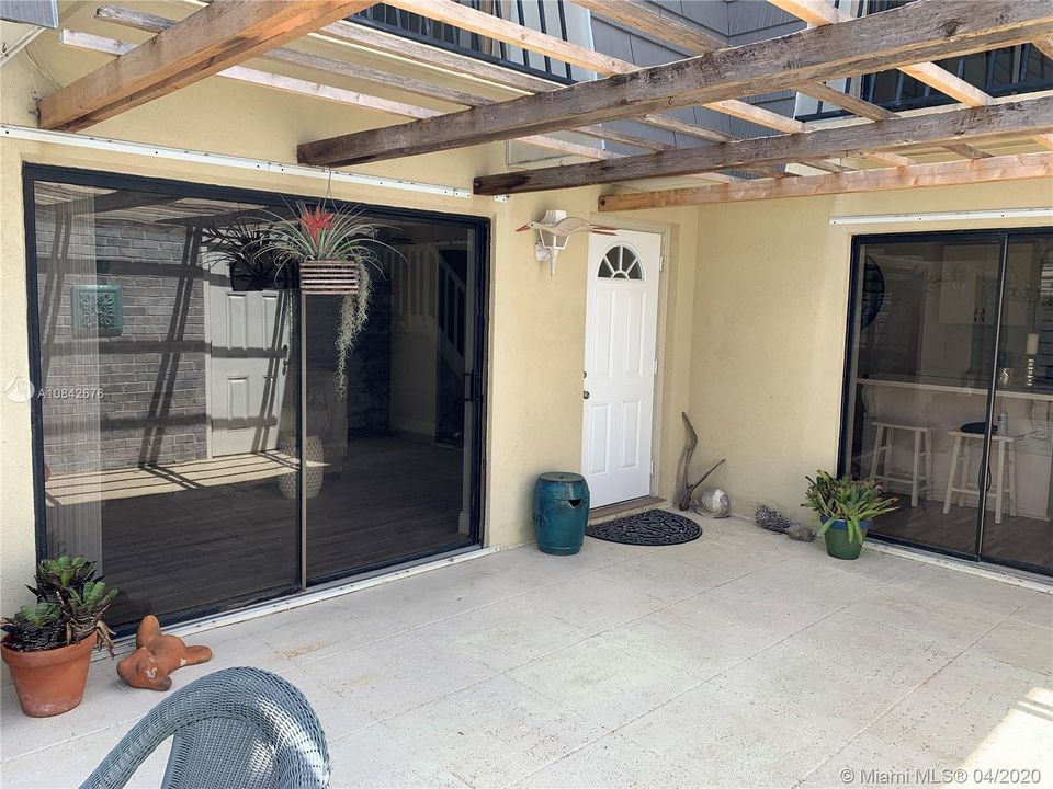 FRONT DOOR ENTRY