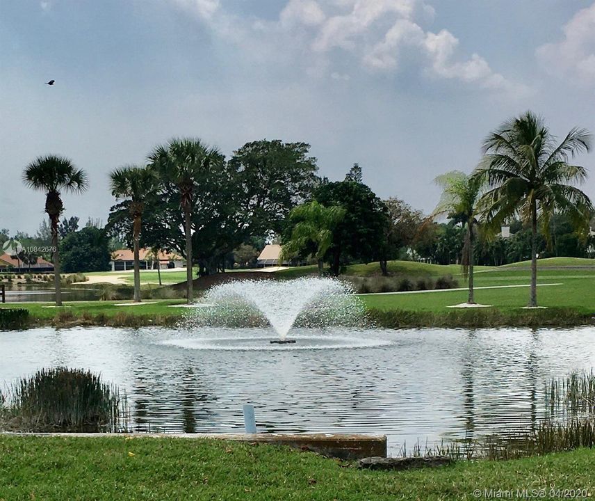 WATER FEATURES THROUGHOUT THE COMMUNITY