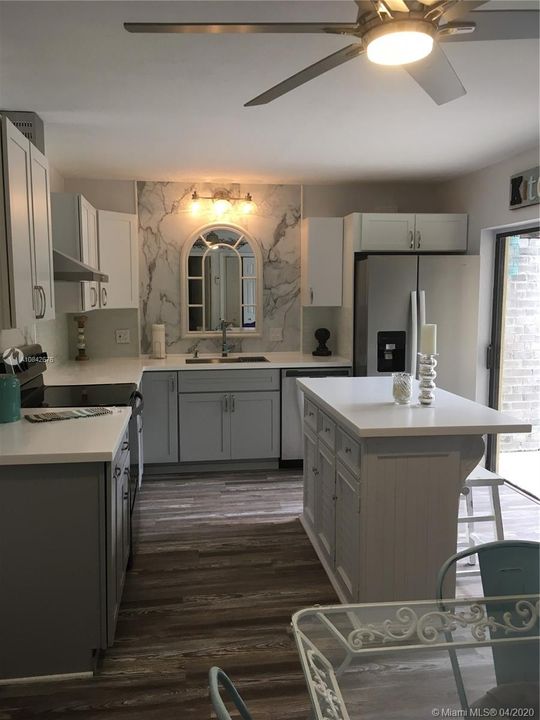 KITCHEN