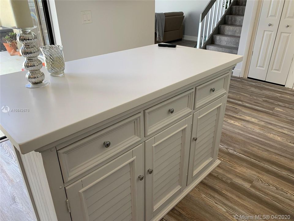 CUSTOM ISLAND WITH STORAGE