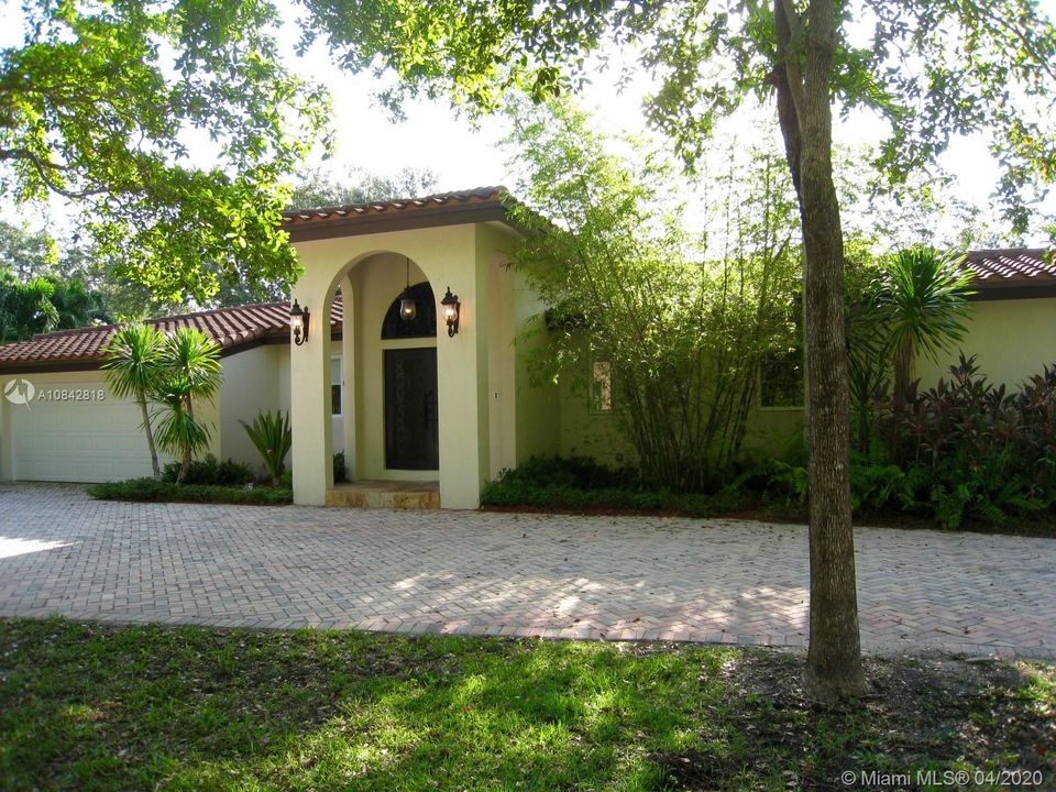 Recently Rented: $6,990 (6 beds, 3 baths, 3125 Square Feet)