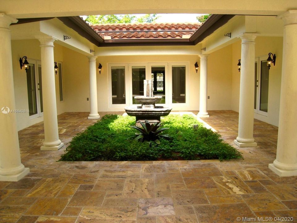 Recently Rented: $6,990 (6 beds, 3 baths, 3125 Square Feet)