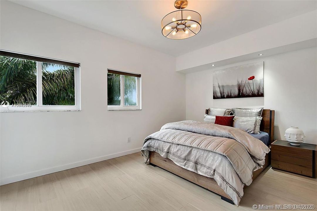 Недавно арендовано: $7,500 (3 спален, 2 ванн, 2602 Квадратных фут)